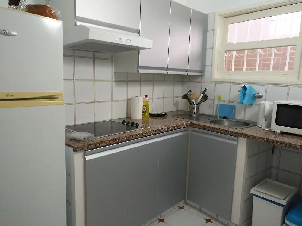 Apartamentos Rocamar El Medano 0*, El Medano (Tenerife) Spain