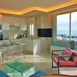https://fabulous-apartment-in-front-of-sea-marina-with-estepona.1costadelsol.com